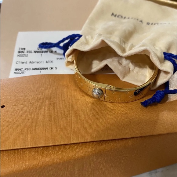 100% Authentic Louis Vuitton Bracelet Gold - Picture 12 of 12